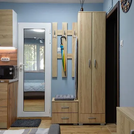 Center, Sea Garden, Brand New - Majestic