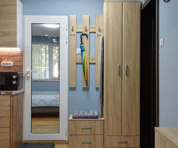 Center, Sea Garden, Brand New - Majestic